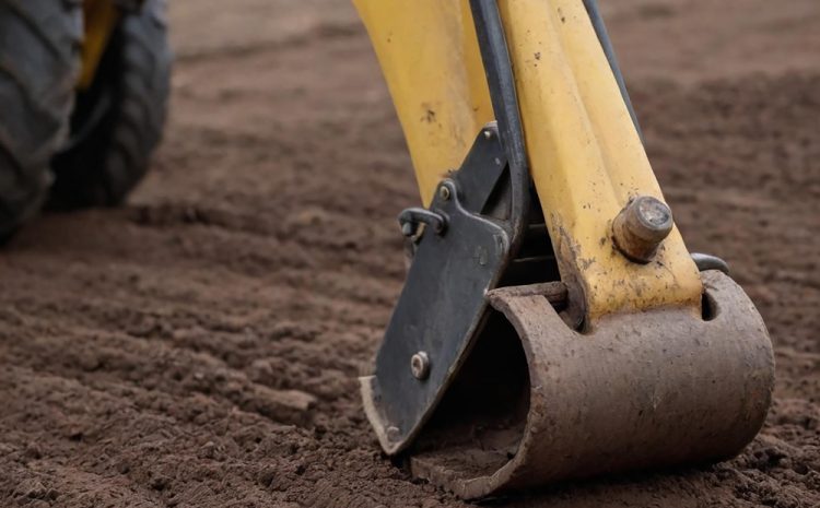 Land Grading & Leveling Land Grading & Leveling